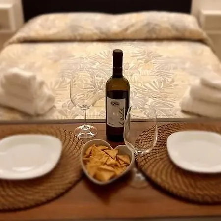 La Casa Di Ale Bed and Breakfast