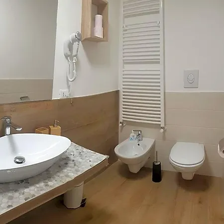 La Casa Di Ale Bed and Breakfast Βερόνα