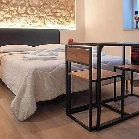 La Casa Di Ale Bed and Breakfast 3*