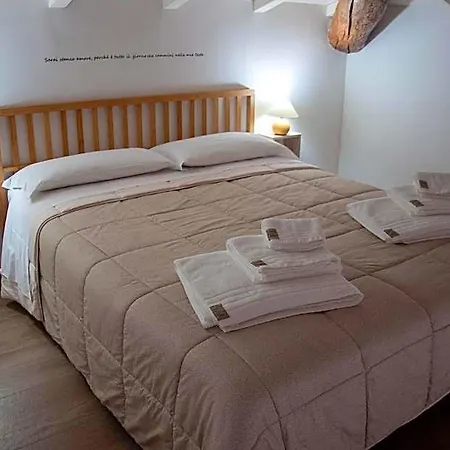 La Casa Di Ale Bed and Breakfast Βερόνα