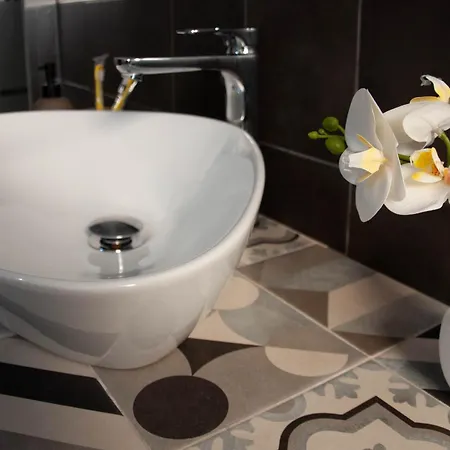 Bed & Breakfast La Casa Di Ale 3*