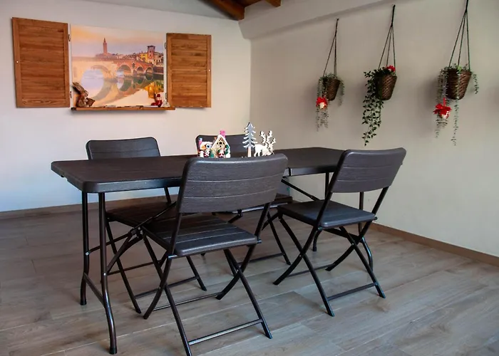 La Casa Di Ale Bed & Breakfast 3*